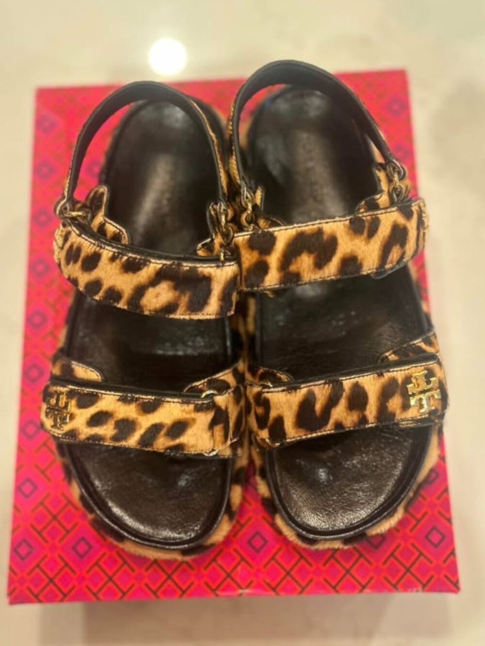 Tory Burch Kira Sport Sandal Classic Leopard 8 1/2 - Picture 5 of 5